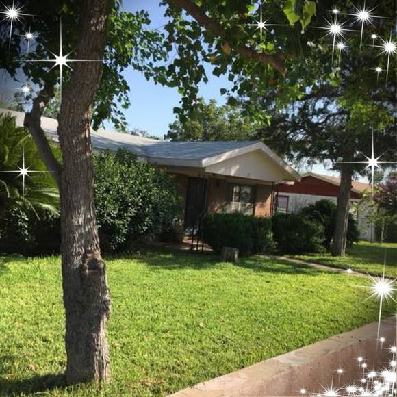 Meet your Posher, Ruth - Picture 1 of 1